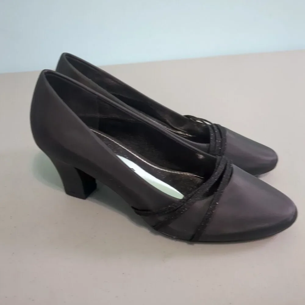 Easy Street Women's Cristiny Pump 7 m black